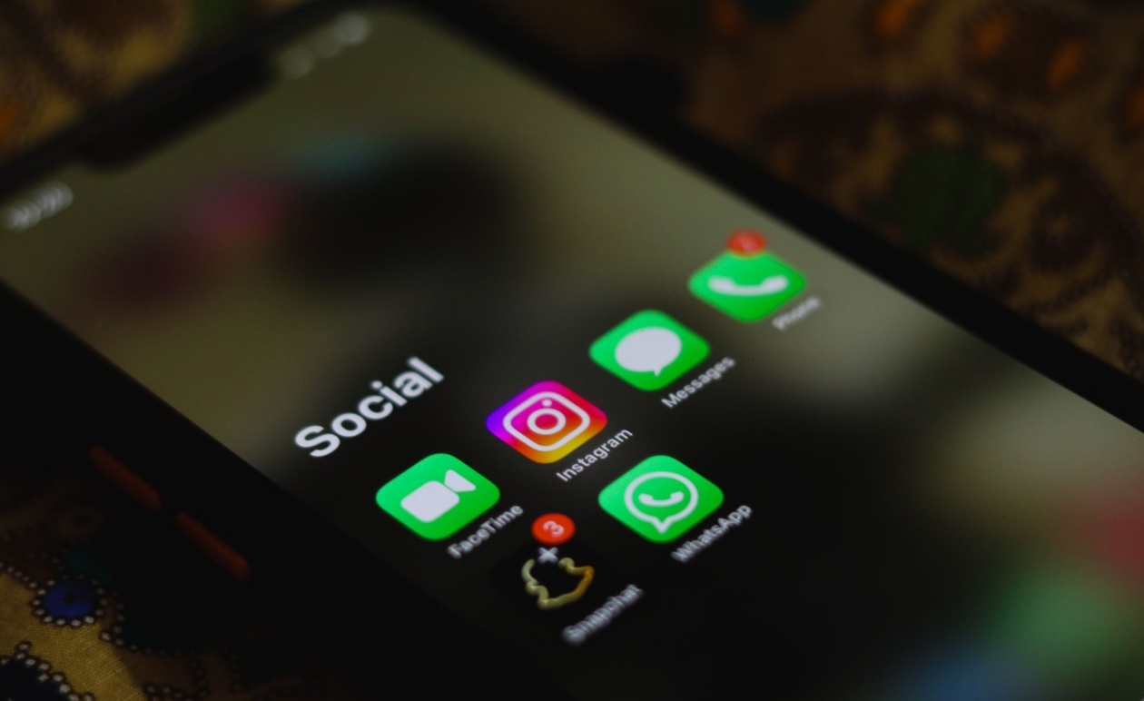 Εφαρμογές στην οθόνη smartphone